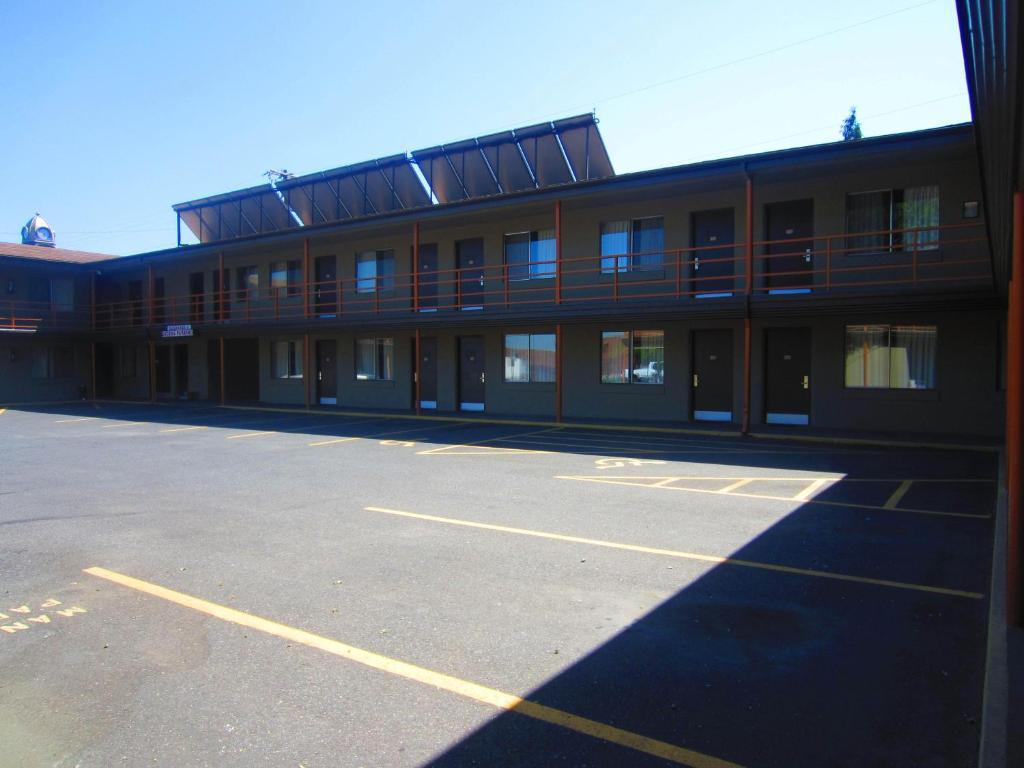 Travelodge By Wyndham The Dalles Extérieur photo